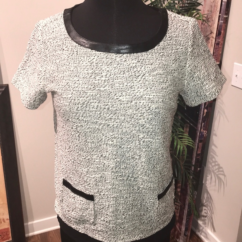 White House |Black Market Top